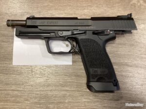 HK USP expert calibre 40 S & W avec malette