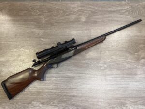 Benelli Lupo Wood calibre 30.06 sprg lunette electrovisee III 1-6×24